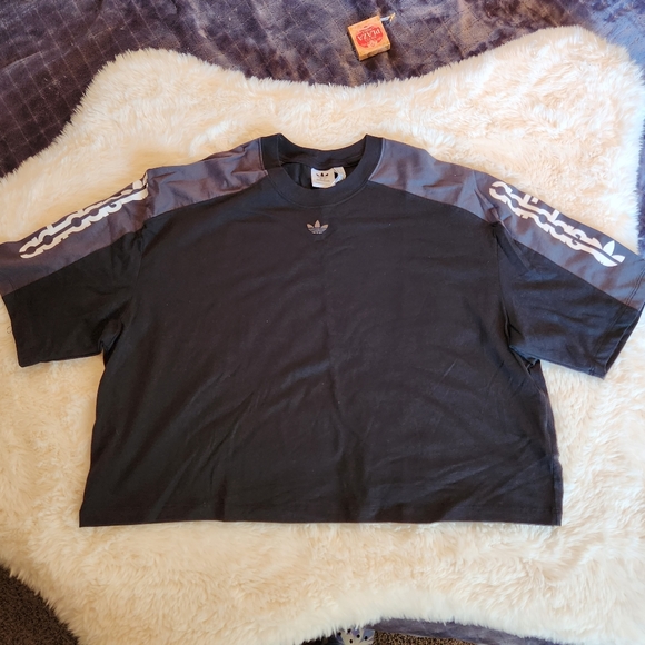 Adidas crop top gym shirt - Picture 4 of 8